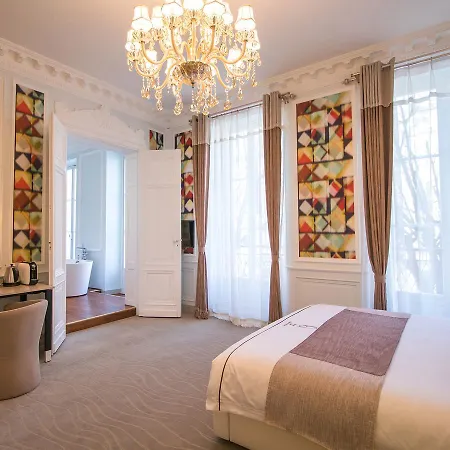 Des Quinconces Centre ホテル 5*